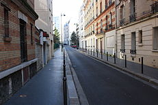 Cité Moynet Street in Paris.jpg