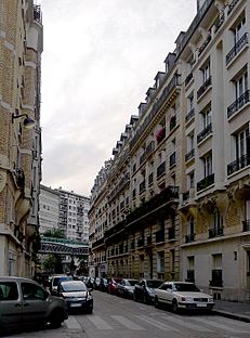 P1030451 Paris XV rue Clodion rwk.JPG