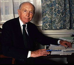 Alec Douglas Home Allan Warren.jpg