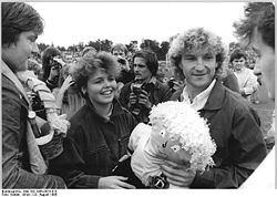 Bundesarchiv Bild 183-1986-0823-010, SG Dynamo Dresden, Verabschiedung Hans-Jürgen Dörner.jpg