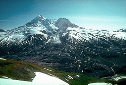 Le mont Redoubt en 1980