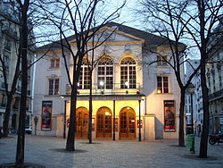 La façade du Théâtre de l'Atelier.