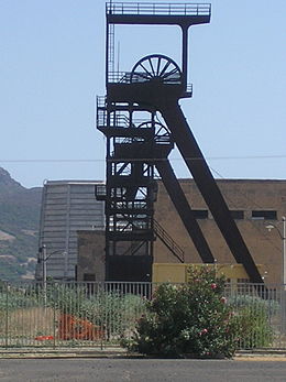 Photographie des chevalements de la mine de houille désaffectée de Serbariu à Carbonia