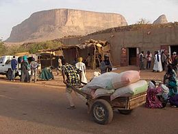 Le village d'Hombori au Mali