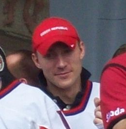 Accéder aux informations sur cette image nommée Karel Rachůnek, Czech ice hockey team 2010.jpg.
