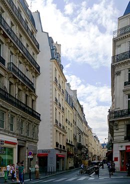 Rue Danielle-Casanova vue de l'avenue de l'Opéra.