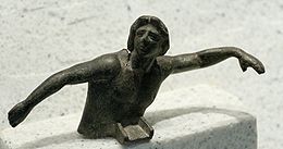 Nageur, personnification du fleuve Oronte. Bronze du IIe siècle (Musée du Louvre).