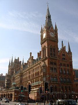 Façade de style néogothique de l'hôtel désaffecté Midland Grand Hotel