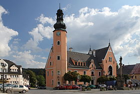  La place Bedrich Smetana avec la colonne mariale.Photographie Miloslav Rejha, Wikimedia Commons.