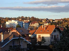 Vue panoramique de la ville de Annecy-le-Vieux