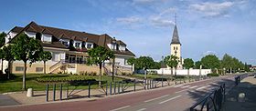 Abergement-la-Ronce, mairie et église