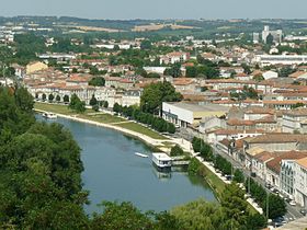 Le port l'Houmeau vu des remparts d'Angoulême