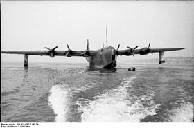 Bundesarchiv Bild 101I-667-7142-24, Flugzeug Blohm - Voß BV 238 V1.jpg