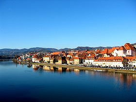 Vue du Lent, le vieux quartier de Maribor sur les rives de la Drave