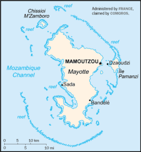 Carte de Mayotte avec Mahoré (au centre).