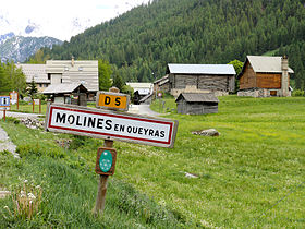 Panneau à l'entrée du village