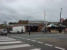 Northwood tube station.jpg