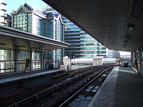 South Quay DLR station 1.jpg