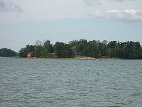 Tiirasaari vue depuis l'ouest de Lauttasaari