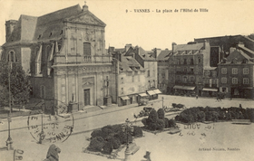 La chapelle et la place Maurice Marchais vers 1920