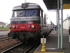Train Corail Angoulême-Royan en gare de Cognac en 2007
