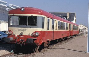  Le X 4356 non modernisé au dépôt de Chartres en 1999.