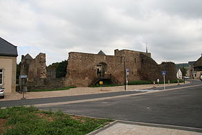 Le château et ses environs