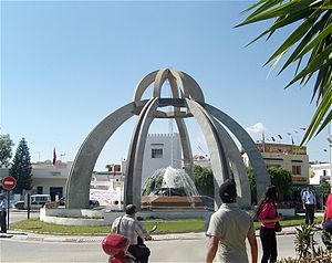 Monument au centre de Korba