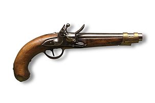Pistolet à silex utilisé lors des guerres de la Révolution française.  (définition réelle 4 624 × 3 083)